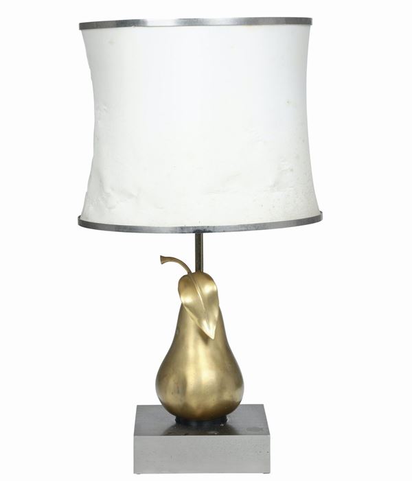 Lampada in metallo dorato a forma di pera. XX secolo