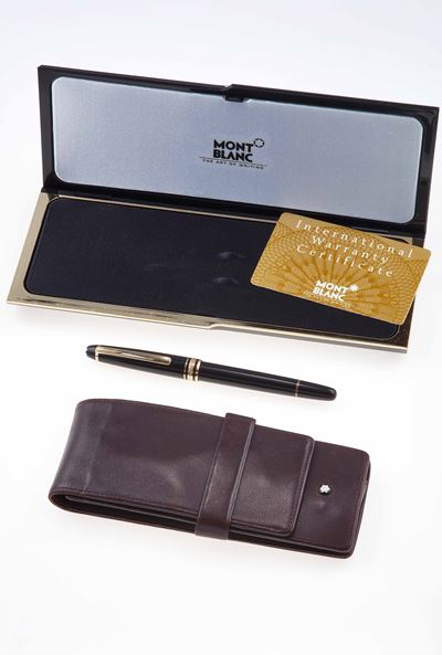 Set Mont Blanc Composto da Penna ed un Astuccio