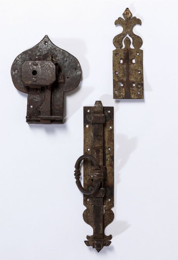 Lotto di serrature in ferro forgiato. Italia XVIII secolo