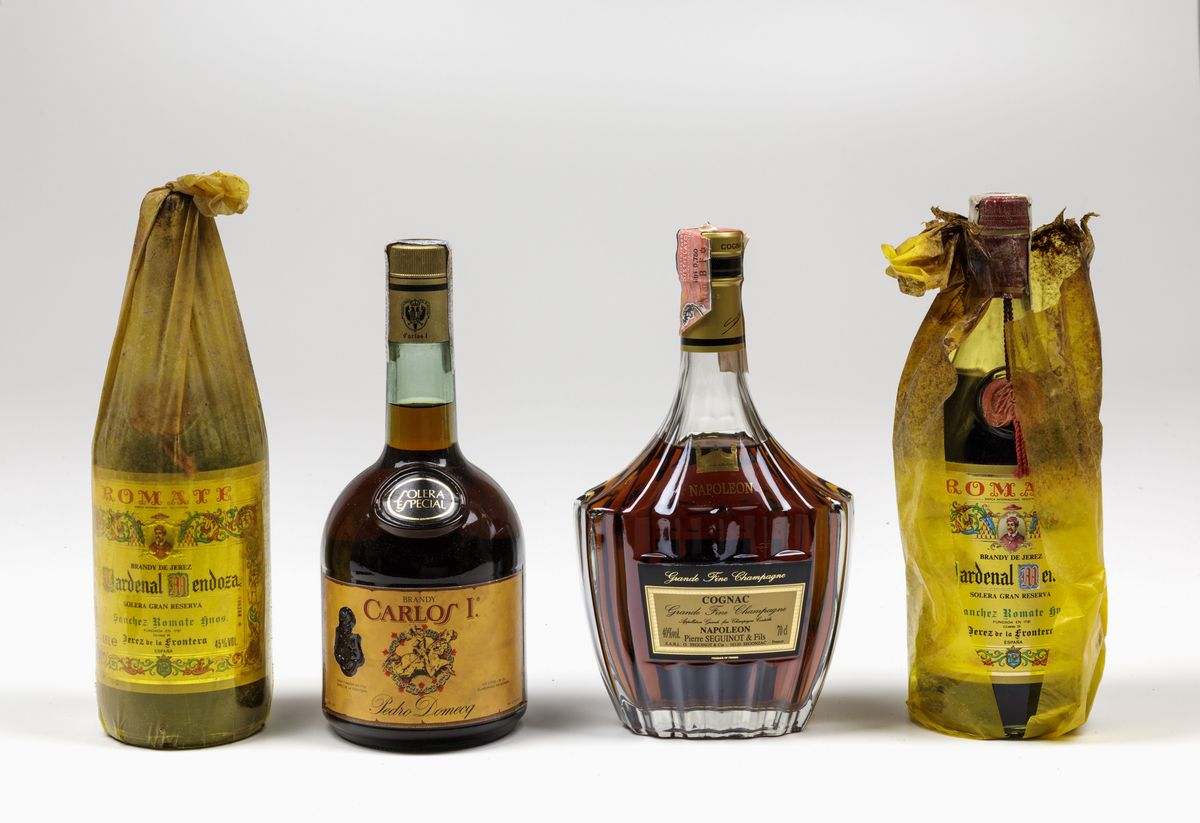 Sancez Romate, Cardenal Mendoza Seguinot, Cognac Napoleon Pedro Domecq, Carlos i Solera Especial ...