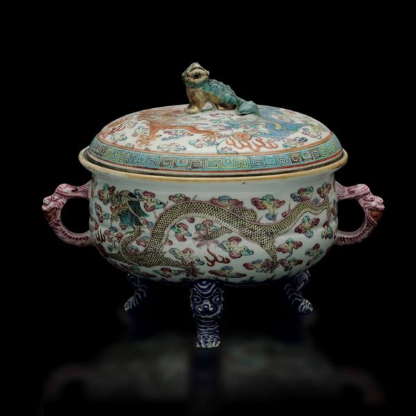 A lidded food bowl, China, Qing Dynasty