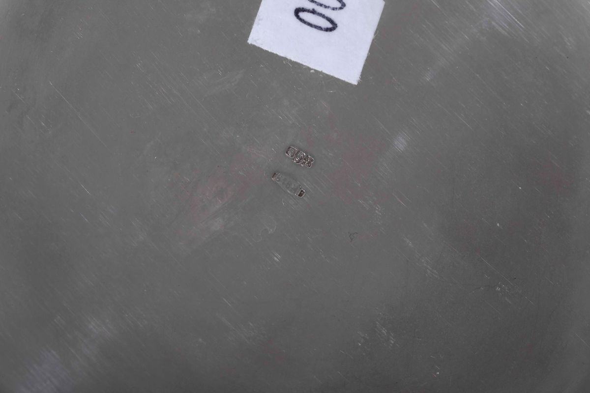 Lotto Composto da Vassoio Quadrato, Zzuccheriera e Lattiera. Argenteria Milanese del XX Secolo