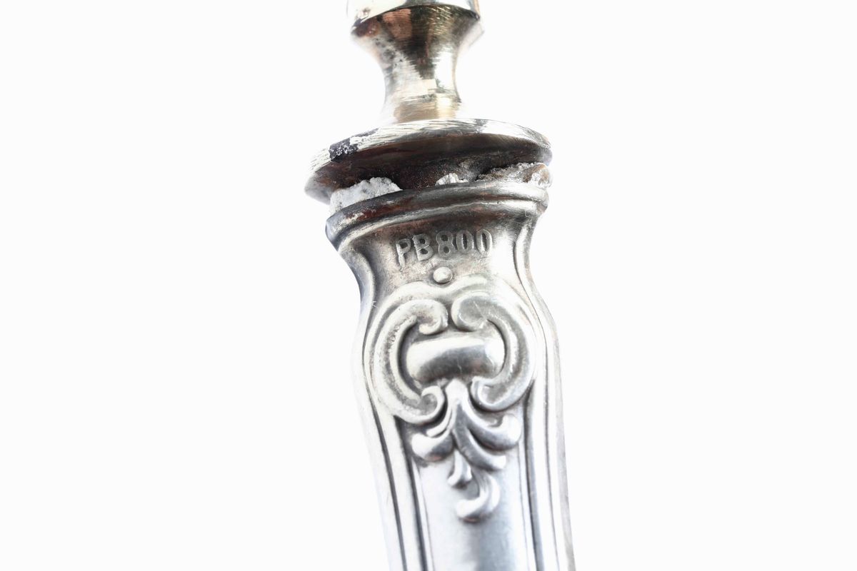 Cucchiaio, Forchetta e Coltello da Portata con Manici in Argento. Manifattura del XX Secolo
