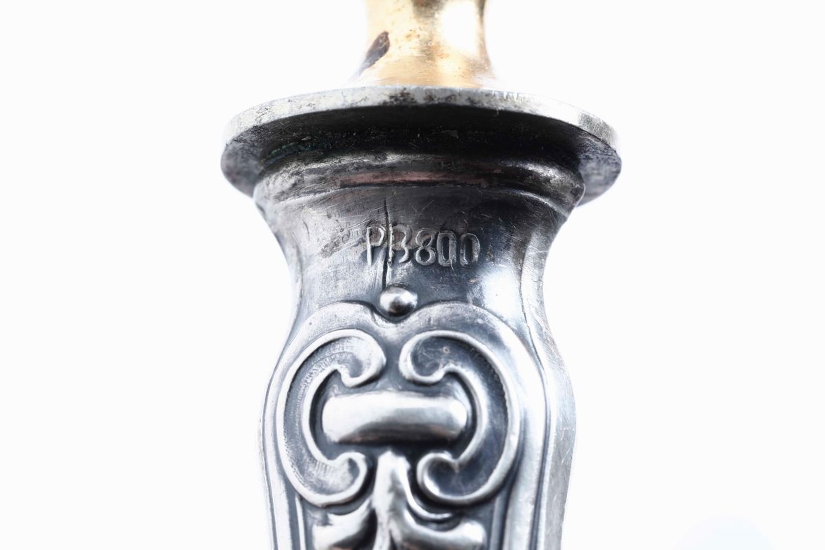 Cucchiaio, Forchetta e Coltello da Portata con Manici in Argento. Manifattura del XX Secolo
