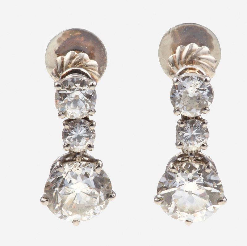 Orecchini con diamanti di vecchio taglio per ct 2.60 circa totali  - Auction Fine Jewels - Cambi Casa d'Aste
