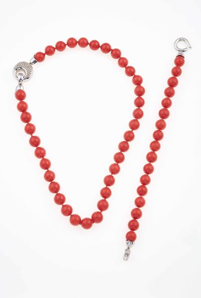Lotto Composto da Girocollo e Bracciale con Boules di Corallo