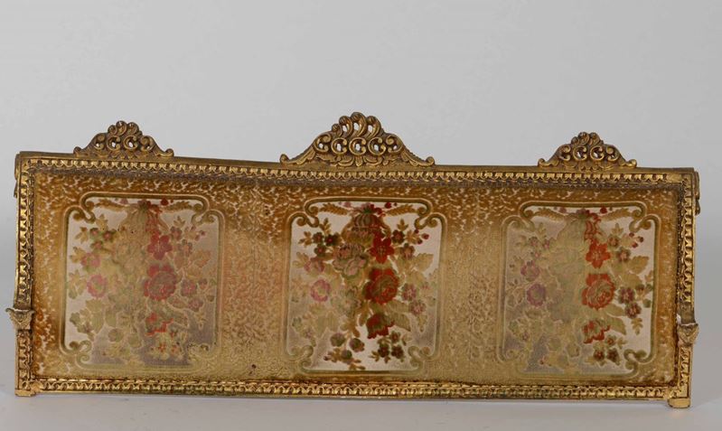 Testata di letto in legno intagliato, dorato e stoffa  - Asta Antiquariato Gennaio | Cambi Time - Cambi Casa d'Aste