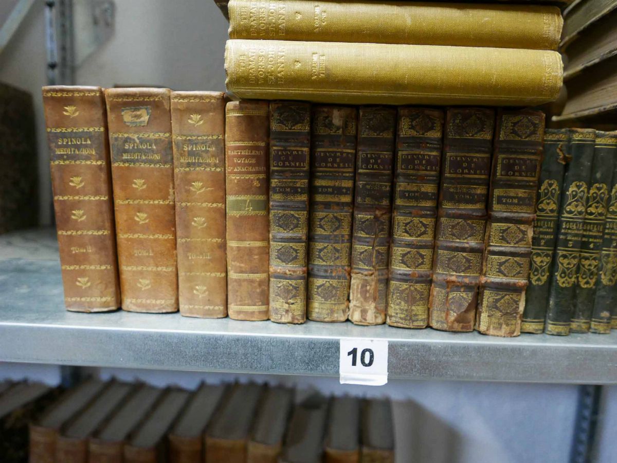Grande Lotto di Opere Letterarie e Religiose in Belle Legature