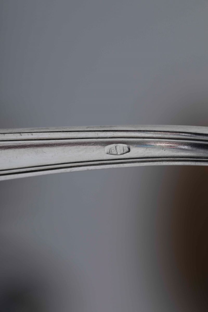 Servizio di Posate in Argento per Dodici Coperti. Argenteria Italiana del XX Secolo. Marchio con ...