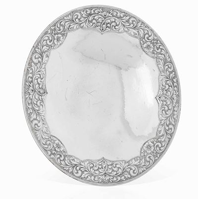 Centrotavola in Argento Cesellato. Argenteria Artistica Italiana del XX Secolo