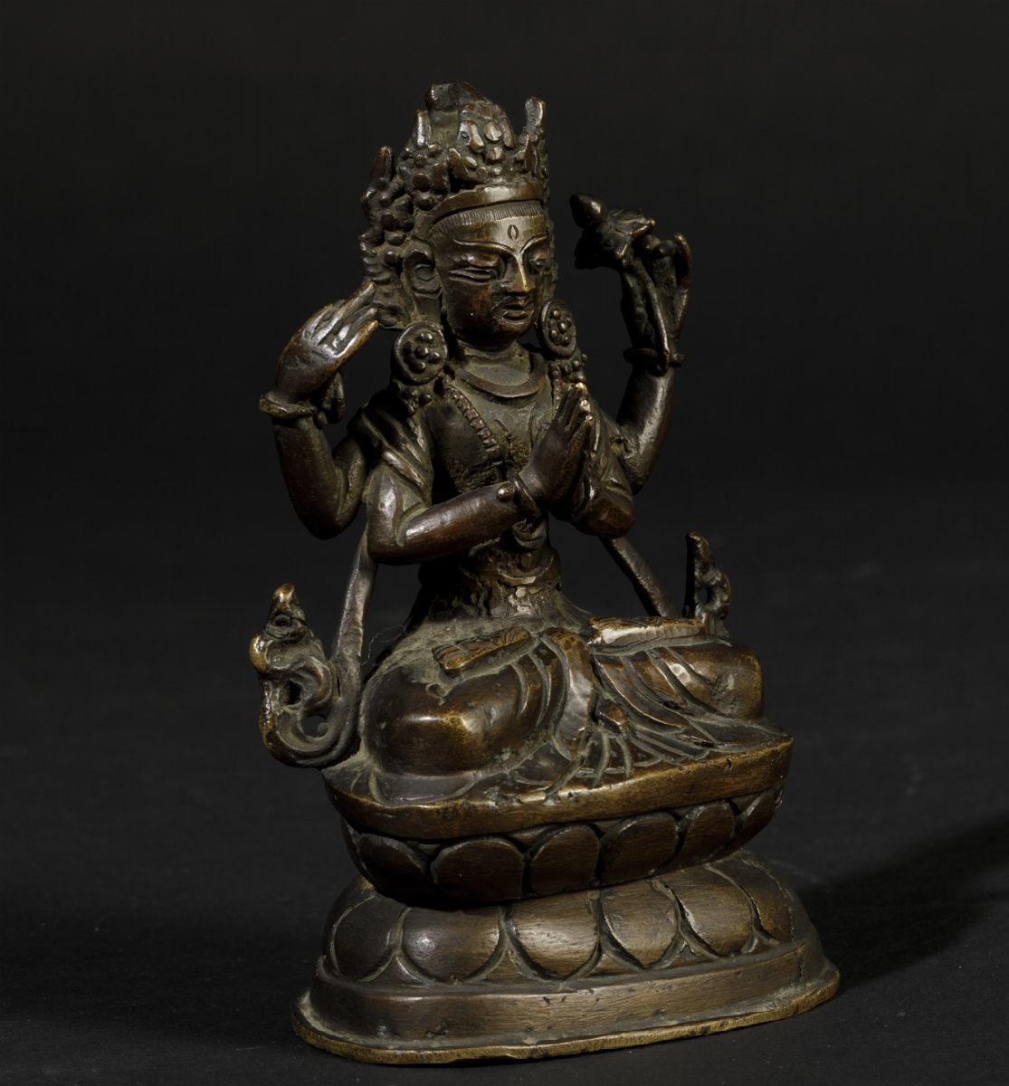 Figura di Avalokitesvara Seduta su Doppio Fiore di Loto in Bronzo, Tibet, XIX Secolo