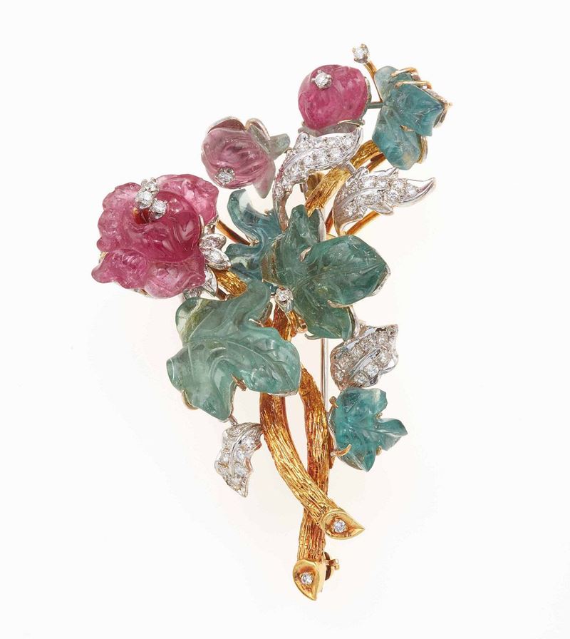 Chu's. Spilla a soggetto floreale con tormaline incise e diamanti  - Auction Fine Jewels - Cambi Casa d'Aste