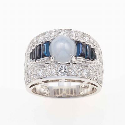 Bulgari. Anello Trombino con Zaffiro Stellato di Ct 3.14 e Diamanti