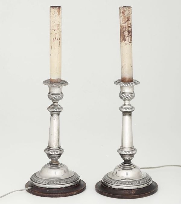 Coppia di candelieri in argento e legno tornito. Torino XIX secolo