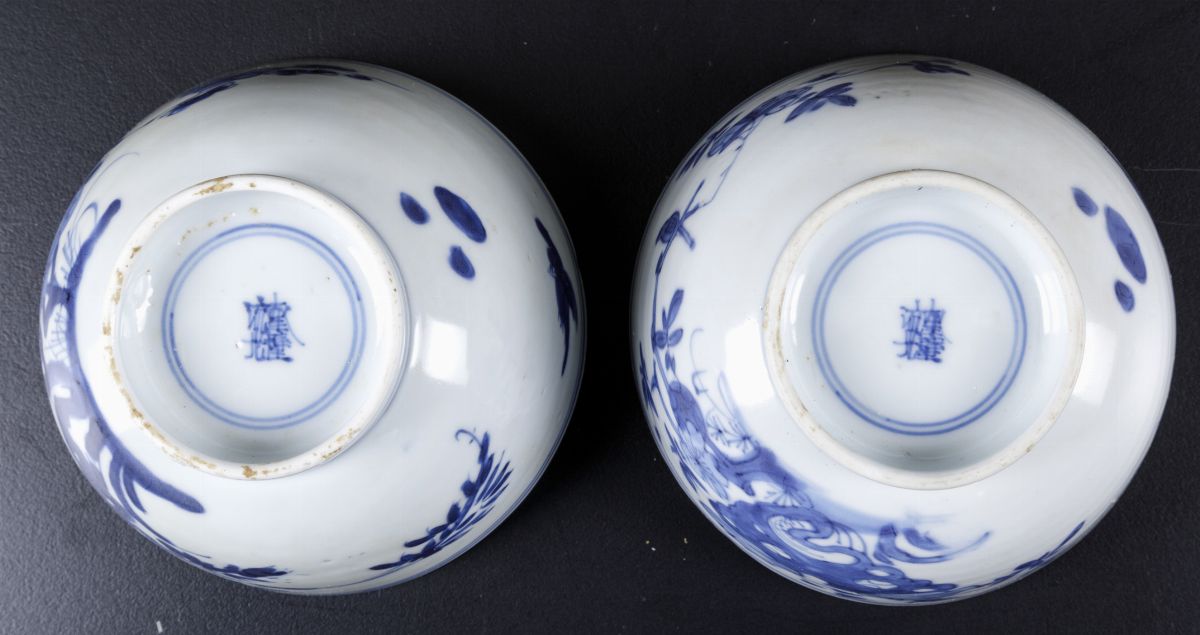 Coppia di Tazze in Porcellana Bianca e Blu con Paesaggi, Cina, Dinastia Qing, Epoca Shunzhi (1644...