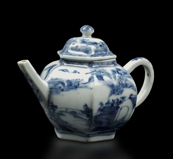 Teiera esagonale in porcellana bianca e blu con paesaggio, Cina, Dinastia Qing, epoca Kangxi (1662-1722)