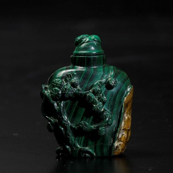 A malachite snuff bottle, China, Qing Dynasty