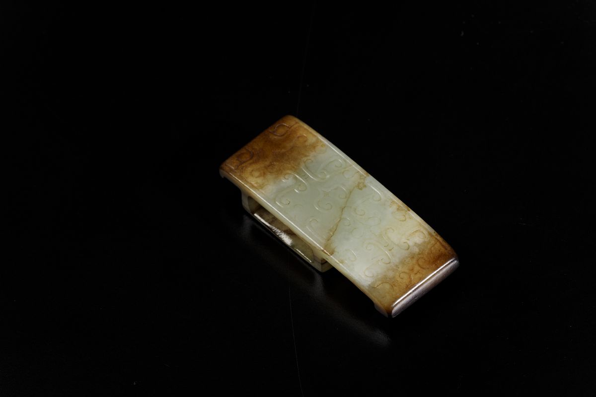 Fibbia in Giada con Decoro D'ispirazione Arcaica, Cina, Dinastia Ming, XVI Secolo