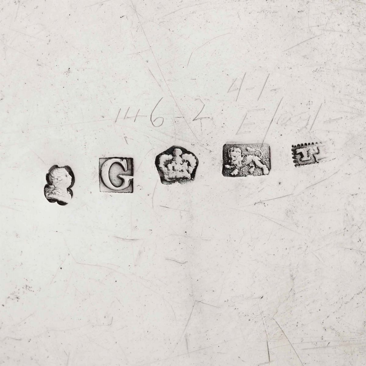 Teiera Argento Fuso, Sbalzato e Cesellato Marchi della Città di Sheffield Anno 1804 e Dell'argent...