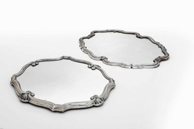 Due Centrotavola a Specchio con Finimenti in Argento di Gusto Barocchetto. Argenteria Italiana de...
