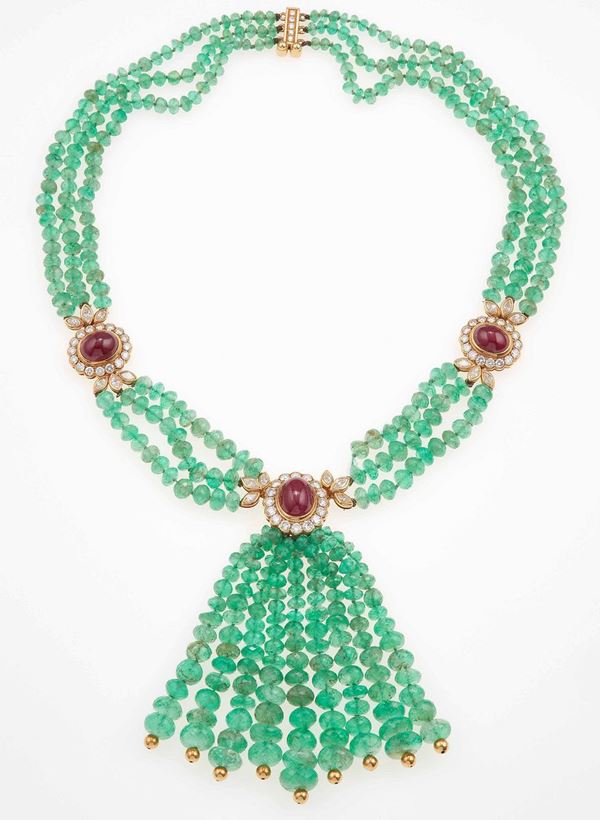 Collana con smeraldi, rubini e diamanti