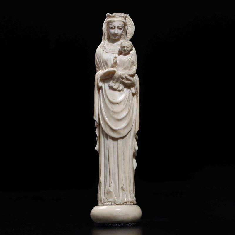 An ivory Madonna, China, 18-1900s  - Auction Sculpture and Works of Art - Cambi Casa d'Aste