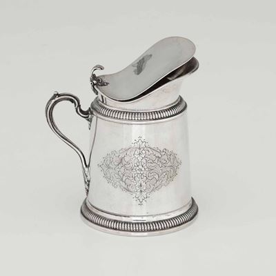 Thermos in Argento. Argenteria Milanese del XX Secolo. Argentiere Muessulam.