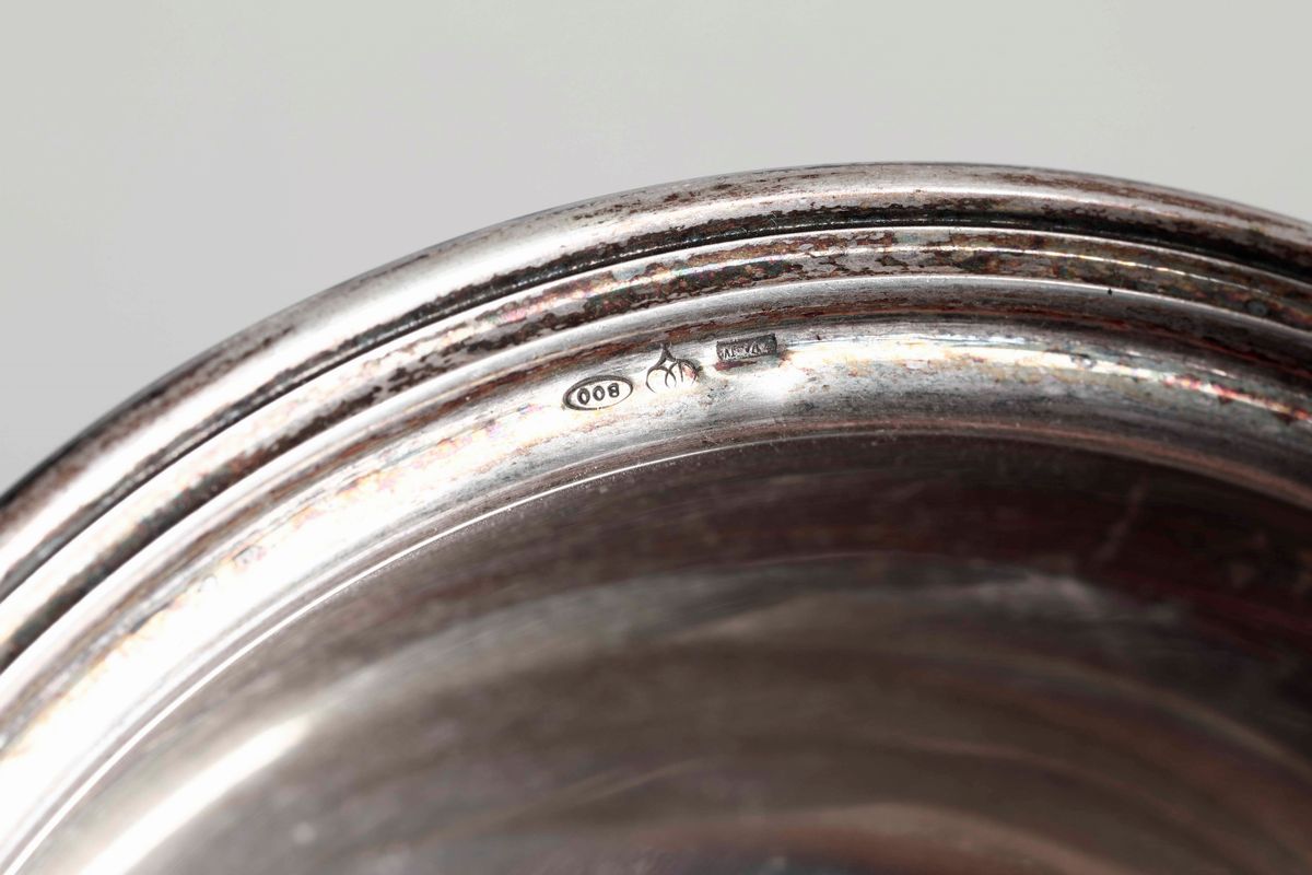 Cinque tra Ciotole e Coppette Differenti in Argento e una in Metallo Argentato. Varie Manifatture...