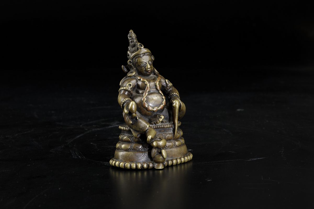 Figura di Sita-jambhala Seduto su Fiore di Loto in Bronzo, Tibet/kashmir, XII/XIII Secolo