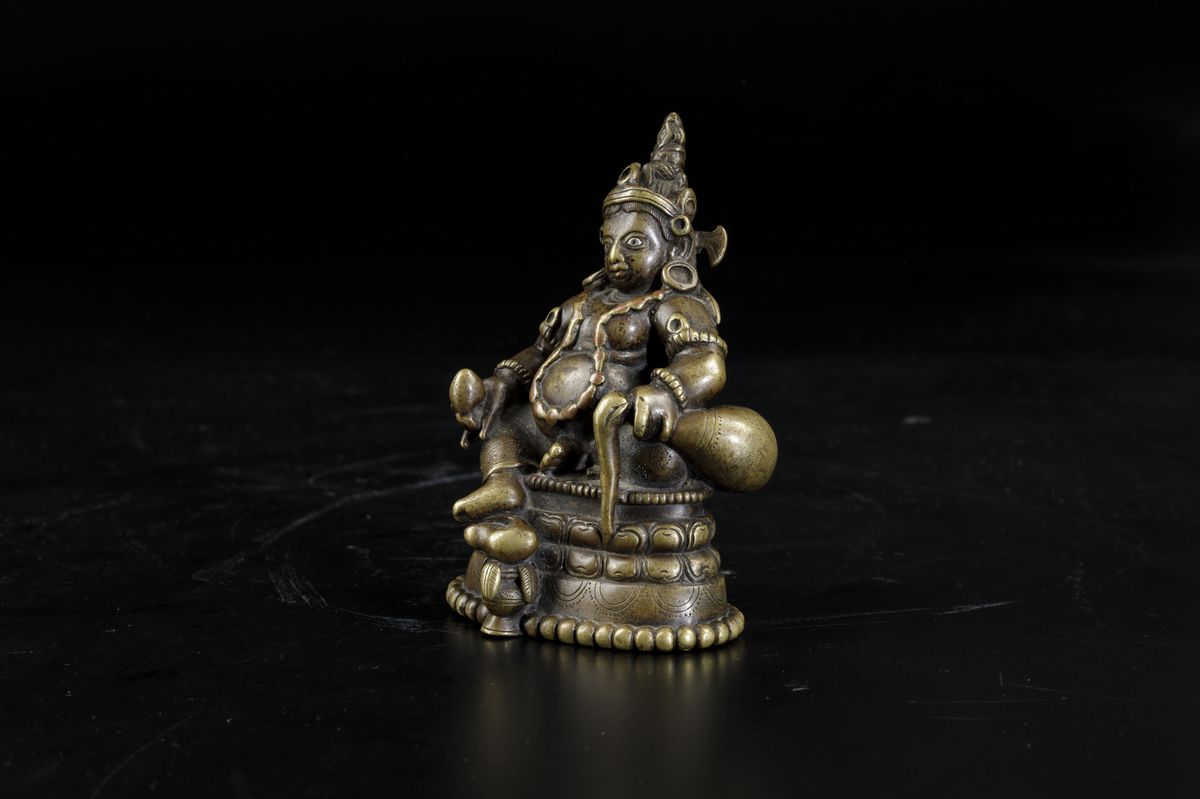 Figura di Sita-jambhala Seduto su Fiore di Loto in Bronzo, Tibet/kashmir, XII/XIII Secolo