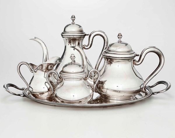 Servizio da tè e caffè in argento. Argenteria veneta del XX secolo. Argentiere Rino Greggio, Padova