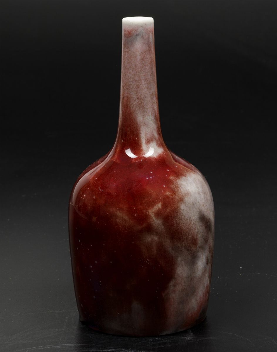 Piccolo Vaso in Porcellana Monocroma Color Sangue di Bue, Cina, XX Secolo