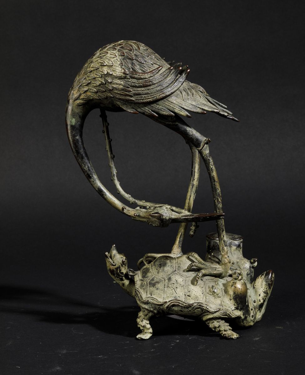 Gruppo in Bronzo Raffigurante Gru Stante su Tartaruga, Giappone, Periodo Meiji (1868-1912)