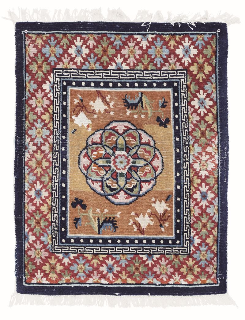 Mat Tibet inizio XX secolo  - Auction Carpets - Timed Auction - Cambi Casa d'Aste
