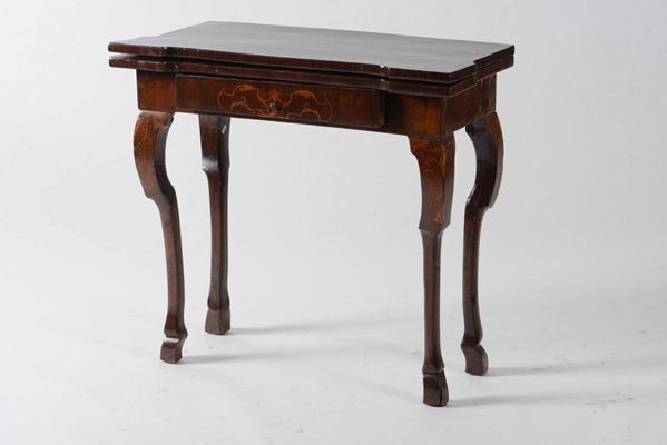 Tavolino con piano a libro in legno lastronato ed intarsiato, XIX-XX secolo