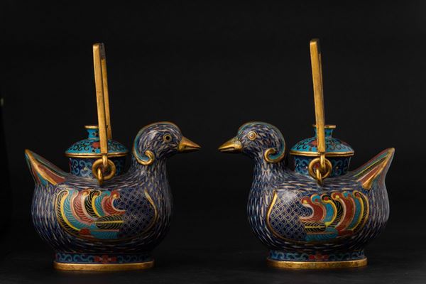 Coppia di vasi a foggia di papere a smalti cloisonné, Cina, Dinastia Qing, XIX secolo