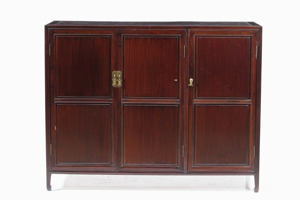 Cina, Mobile in legno a tre ante, XX secolo