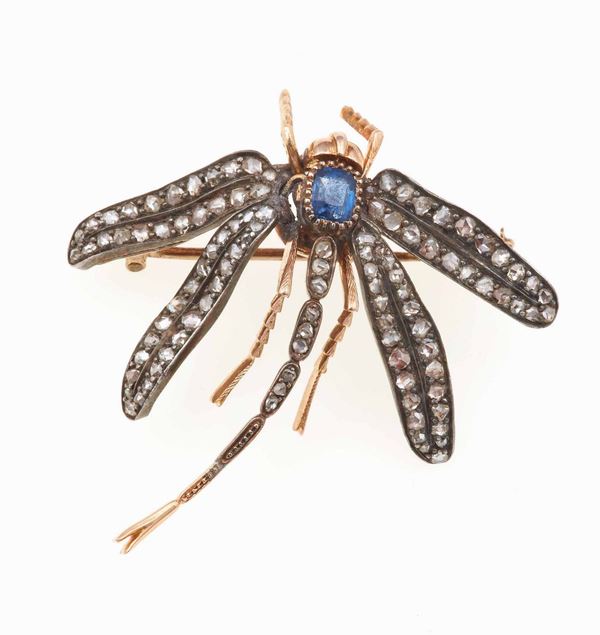 Spilla libellula con piccolo zaffiro e diamanti di vecchio taglio
