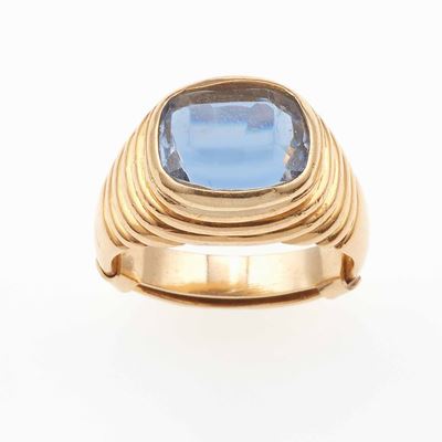 Bulgari. Anello con Zaffiro Sri Lanka di Ct 6.40 Circa, Nessuna Indicazione di Riscaldamento