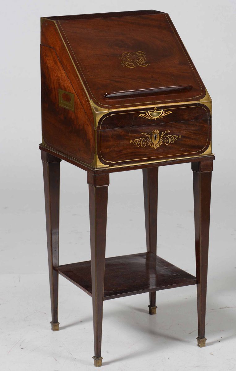 Scrittoietto lastronato con intarsi in ottone, XIX-XX secolo  - Auction Antiques January | Time Auction - Cambi Casa d'Aste