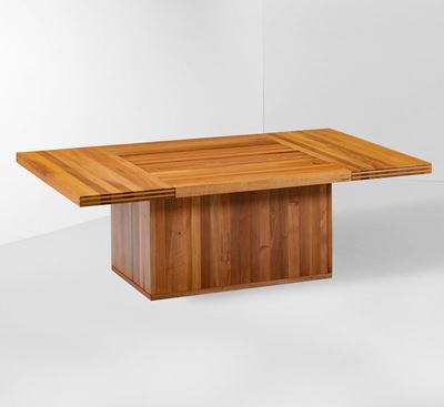 Tavolo Basso con Vano Bar Contenitore con Struttura e Piano in Legno di Diverse Essenze.