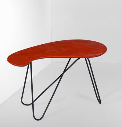Tavolo Basso con Struttura in Metallo e Piano in Legno.