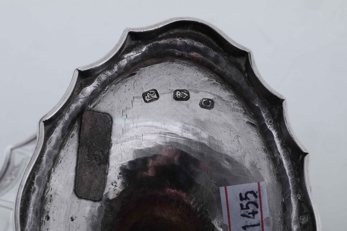 Cestino in Argento Fuso, Sbalzato e Cesellato. Dublino 1799