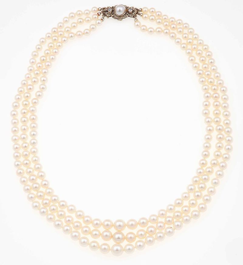 Collana a tre fili di perle coltivate  - Auction Fine Jewels - Cambi Casa d'Aste