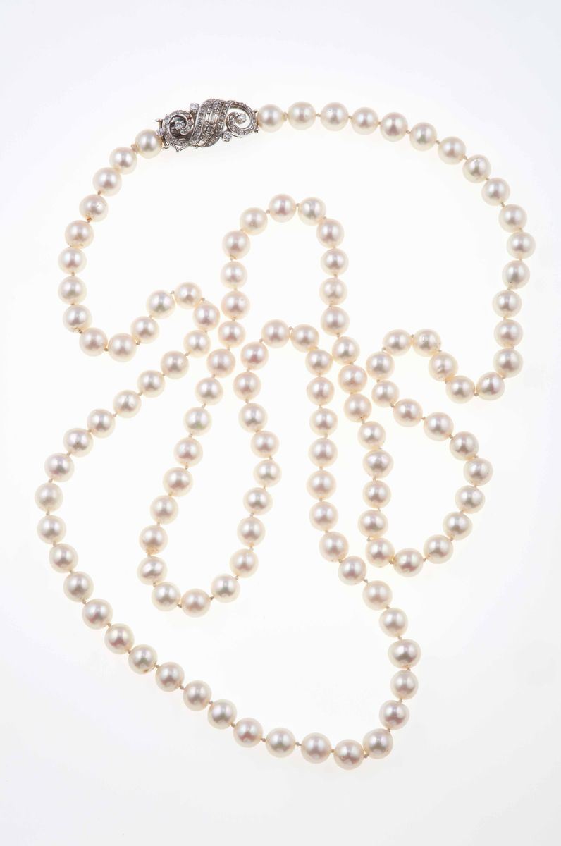 Lunga collana di perle coltivate  - Auction Spring Jewels - I - Cambi Casa d'Aste