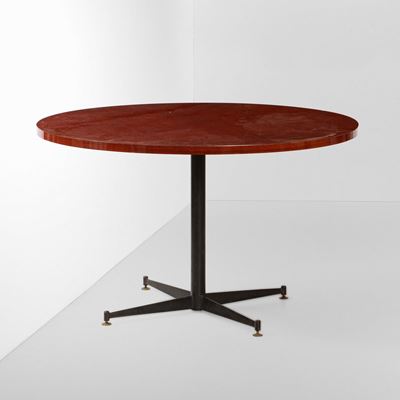 Tavolo con Struttura in Metallo e Piano in Legno.