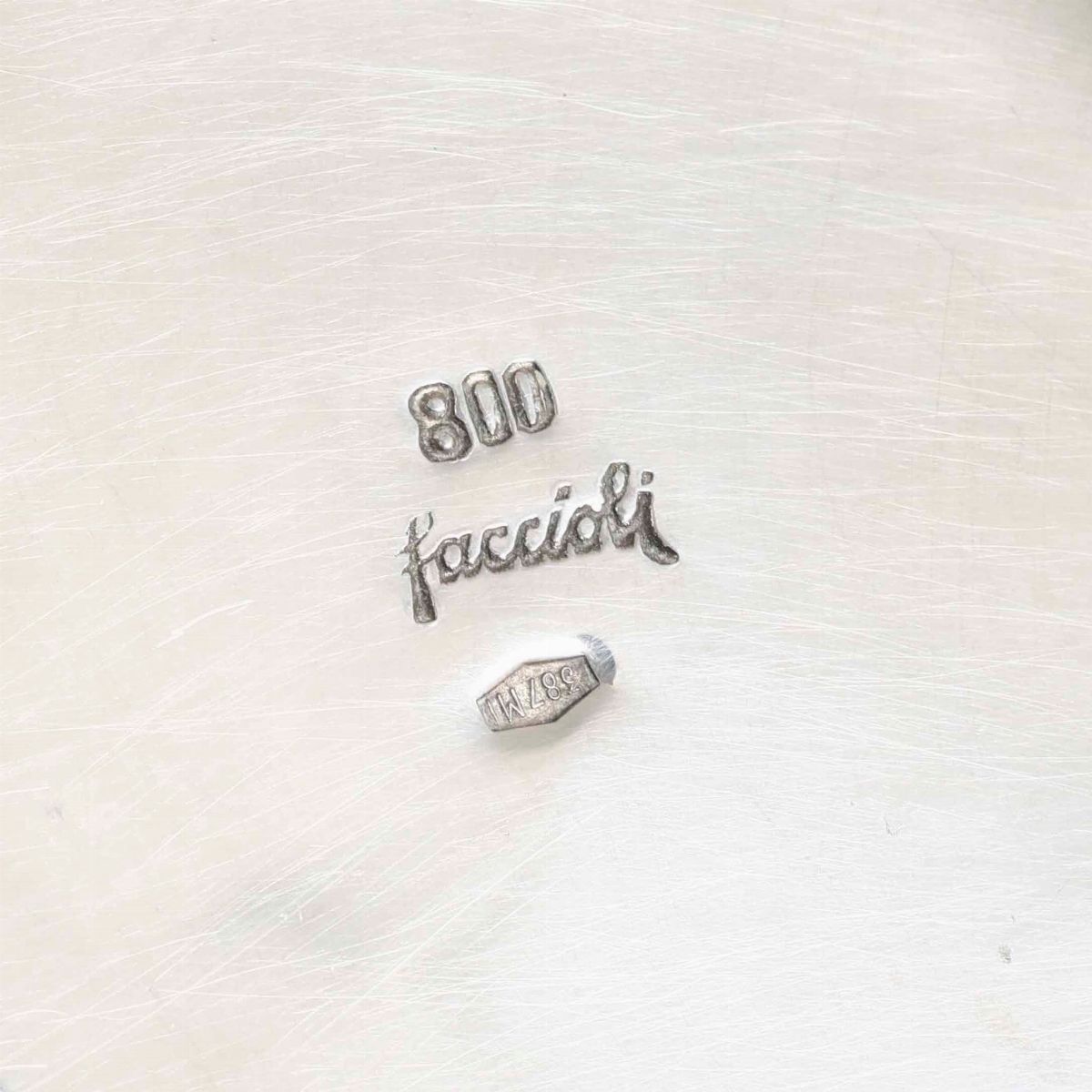 Lotto Composto da Boccale e Shakers in Argento. Argenteria Milanese del XX Secolo. Argentieri Sec...
