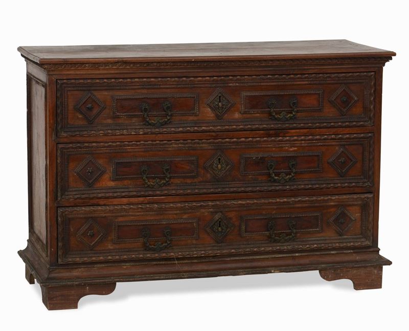 Comò a tre cassetti in legno intagliato, XVIII secolo  - Auction Antiques | Cambi Time - Cambi Casa d'Aste