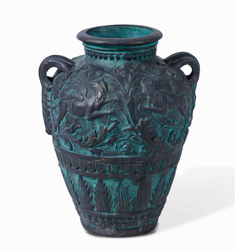 Grande vaso in terracotta policroma.  - Auction Design - Cambi Casa d'Aste