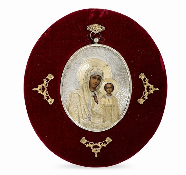 Vergine di Kazan.  Icona su rame. Riza in argento cesellato e dorato. Marchio della città di Mosca per l’anno 1870